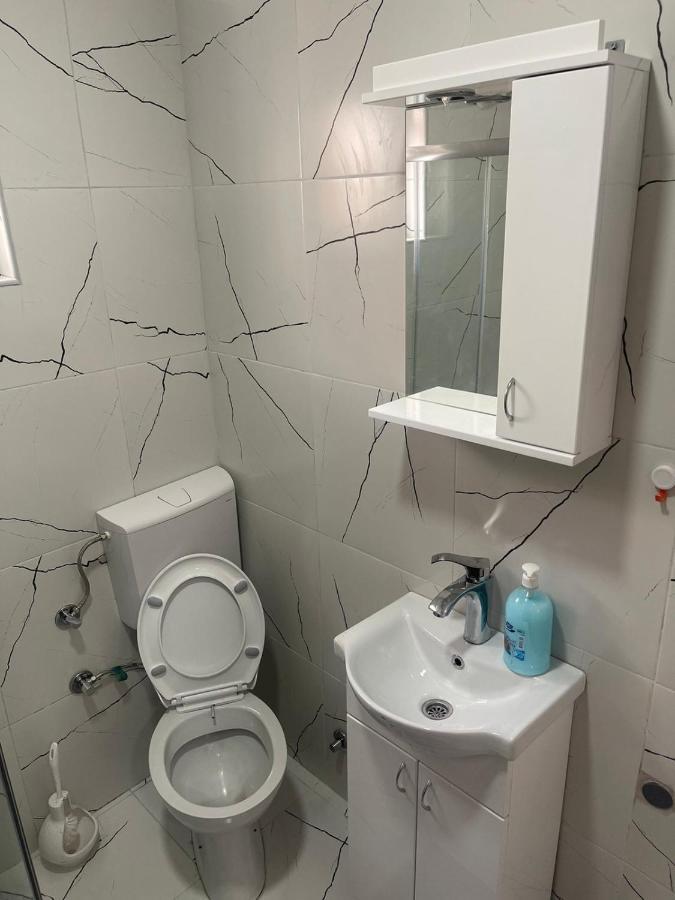נובי פאזאר Aloha Apartment מראה חיצוני תמונה